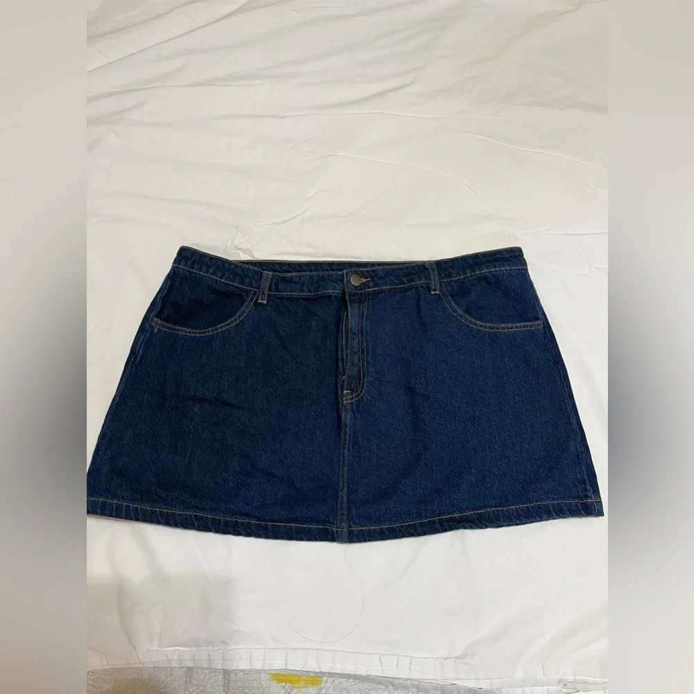 (25) Classic Denim Mini Skirt